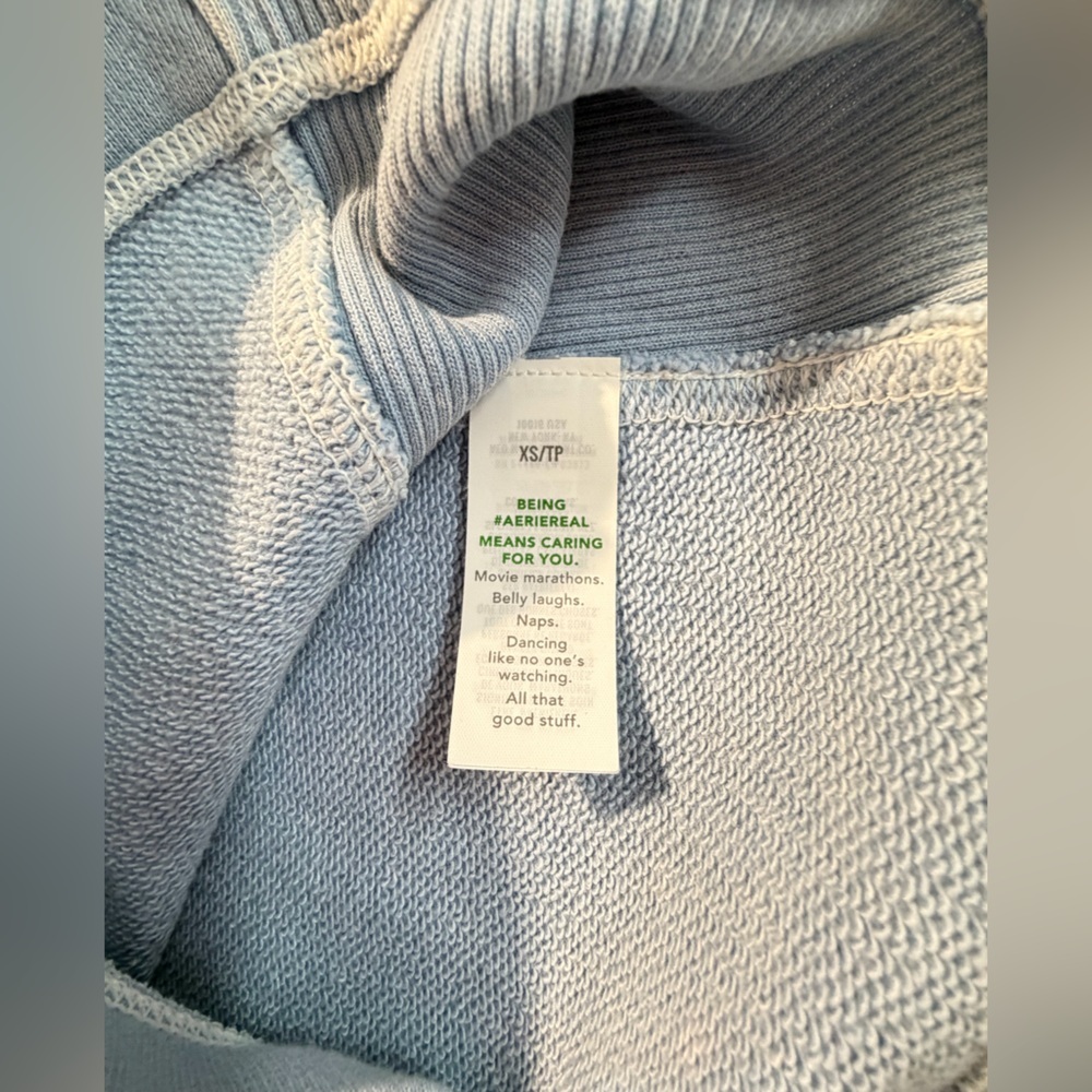 Aerie Light Blue Puff Sleeve Cropped Sweatshirt XS Casual Loungewear Balletcore - Picture 6 of 7